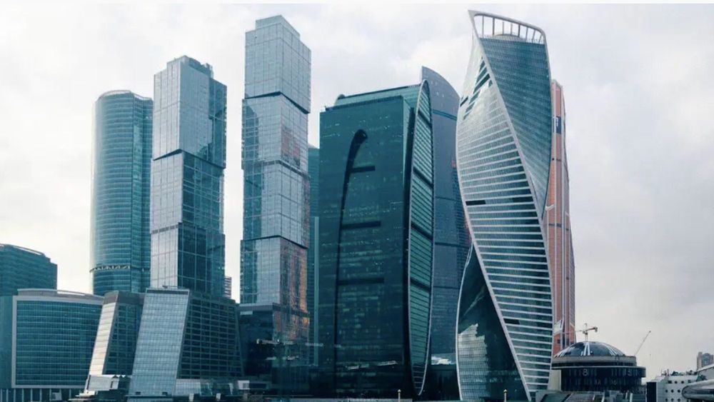 Moscow City business towers where cash crypto desks operate