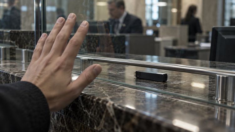 Russia Cold Wallet Ban: What the Central Bank Actually Said About Self-Custody and P2P